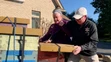 Policajt sa snažil Woodsovej útoku zabrániť