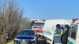 Pri nehode sa zranili dvaja policajti a dvaja civilisti. 