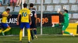 Na snímke Igor Žofčák (vľavo) z Michaloviec strieľa gól na 3:0, vpravo brankár Martin Jedlička (Dunajská Streda).