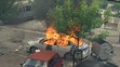 Na snímke z videa horiace auto počas zrážok vojakov KFOR s kosovskými Srbmi v meste Zvečan na severe Kosova.
