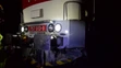 Po nehode sa auto ocitlo na koľajniciach, chvíľu na to ho prebúral vlak