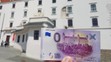 Nulová eurobankovka s Bratislavským hradom.