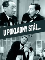 U pokladny stál...