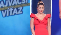 Všimli ste si tento detail vo výstrihu? Moderátorka Mona sa zaskočiť nenechala