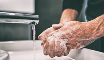 Ich umývanie zachraňuje životy. V Európe sú ročne milióny prípadov infekcií pre špinavé ruky