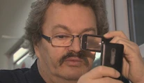 Pána Emila otravuje nebankovka pre dlh, lebo si ho zrejme s niekým pomýlili