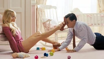 Čo sa jej stalo? DiCapriova sexica z Vlka z Wall Street je preč