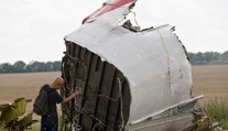 Malajzijské lietadlo zostrelila nad Ukrajinou raketa ruských síl, oznámili vyšetrovatelia