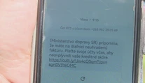 Slovákom začali chodiť SMS o podlžnostiach za používanie diaľnice. Pozor, ide o podvod