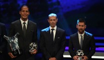 Virgil van Dijk sa stal najlepším hráčom sezóny podľa UEFA