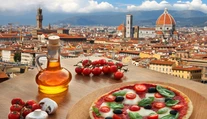 V obľúbenom turistickom meste zakázali jesť na chodníkoch i prahoch dverí