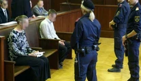 Rodičia pre svoju vieru nechali zomrieť 13-ročnú dcéru. Súd ich poslal do väzenia