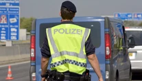Páchatelia vytrhli a ukradli v Kittsee bankomat, utekali k slovenským hraniciam