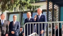 Robert Fico sa vrátil na miesto činu. V Handlovej platili mimoriadne bezpečnostné opatrenia