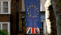 Britský parlament odmietol brexit bez dohody