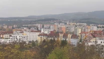Trh s nehnuteľnosťami zatiahol ručnú brzdu. Na Slovensku sú dokonca regióny, kde ceny začínajú klesať