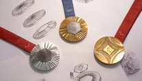 Ukázali, o čo budú bojovať na olympiáde. V medailách sa ukrýva aj časť Paríža