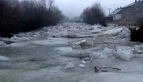 Ľadové kryhy strašia ľudí, obávajú sa povodní