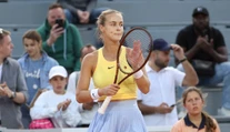 Slovensko prišlo na Wimbledone aj o posledné želiezko v singli. Schmiedlová v 1. kole podľahla kvalifikantke