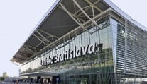 Bratislavské letisko zveríme súkromníkovi. Opozícia za tým vidí skrytú privatizáciu