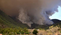 Na Tenerife vypukol lesný požiar, evakuovali 3-tisíc ľudí