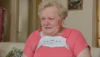 Po prudkom zabrzdení vodiča MHD skončila dokaličená v nemocnici. Dôchodkyňa žije v ukrutných bolestiach