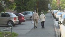 Vdovy a vdovcov oberá štát za to, že nevychovali viac detí. V parlamente je petícia za zmenu zákona