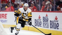 Legendárny kapitán sa nikam nechystá. Crosby predĺžil zmluvu s Pittsburghom, generálny manažér žiaril spokojnosťou