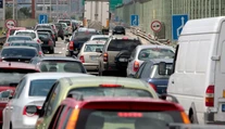 V piatok bude na cestách peklo. Diaľničiari zverejnili najkritickejšie úseky, kde sa zdržíte