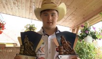 Je to extra trieda. Hendikepovaný westernový jazdec Filip nemá konkurenciu