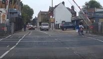 Video, ktoré vám zvýši tlak. Otec takto riskoval život dieťaťa