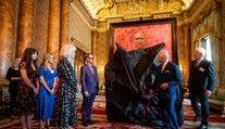 Odhalili oficiálny maľovaný portrét kráľa Karola III. Reagovala už aj kráľovná Camilla