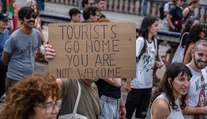 VIDEO: V meste, ktoré vo veľkom navštevujú aj Slováci, protestujú proti turistom