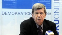 Eduard Kukan vystúpil z SDKÚ-DS