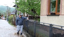 Veľká voda v Rudne nad Hronom odkryla spolupatričnosť ľudí. Podobnú spúšť už raz zažili