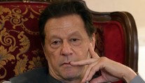 Pakistanského expremiéra Chána odsúdili na desať rokov väzenia