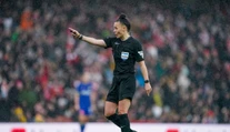Ako prvá v histórii. Zápas Premier League povedie rozhodkyňa