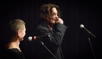 VIDEO: Johnny Depp sa poďakoval v češtine, zožal obrovský potlesk
