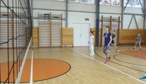 Nemajú telocvične a chýbajú im učitelia. Napriek tomu musia mať školy viac telocviku