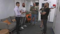 Vraj ich núti, aby väzňom robili zle. Takmer 30 zamestnancov sa v Dubnici nad Váhom sťažuje na šéfa