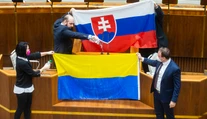 Cirkus v parlamente má pokračovanie. Ukrajinské veľvyslanectvo žiada ospravedlnenie
