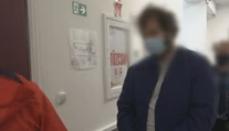 Muža podozrivého z brutálnych vrážd v Štúrove a v Maďarsku po roku a pol obžalovali. Hrozí mu doživotie