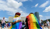 V Bratislave sa v sobotu koná Dúhový Pride. Po odhalení nebezpečnej skupiny zverejnili organizátori zoznam odporúčaní
