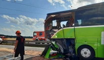 Zrážka dvoch autobusov na D2 neďaleko Brna. V nemocnici skončilo aj šesť zranených Slovákov