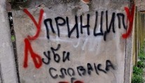 V srbskej obci, kde žije slovenská menšina, sa objavili nápisy vyzývajúce na zabíjanie Slovákov