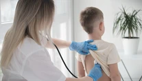 Dva prípady čierneho kašľa v bratislavskej škole. Zvýšený počet evidujú aj v najväčšej detskej nemocnici