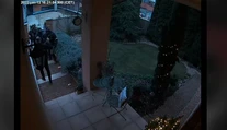 VIDEO: Takto zatýkali Norberta Bödöra. NAKA zazvonila a on vyšiel s rukami nad hlavou