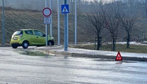Na diaľnici D2 smerom do Bratislavy sa zrazili tri kamióny, tvoria sa tu kolóny