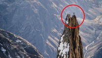 Tak tomuto sa povie odvaha. Horolezec vyzeral na skale ako smietka