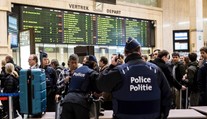 Pri zásahu proti podozrivým teroristom zatkli v Bruseli šiesteho